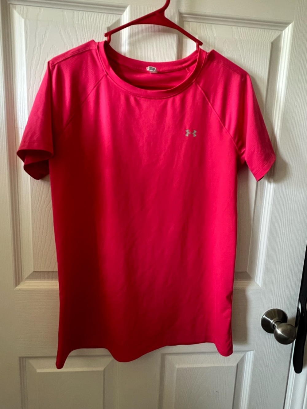 Under Armour Women's Bright Pink Short Sleeve Performance Tee